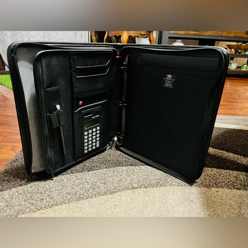 SwissGear Portfolio Binder
